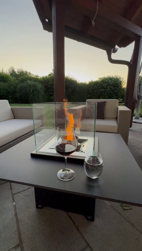 Pelmondo Lounge Cube met tafel NOG BEWERKEN FOTO EN PRIJS Pelmondo