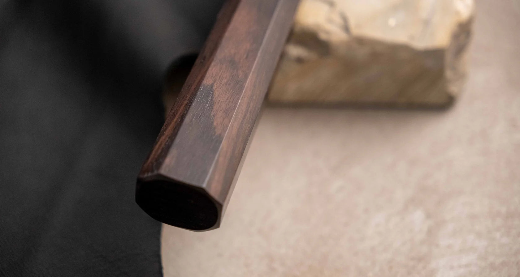 ZDP-189 Santoku Black Ebony 180mm Mes Braainest