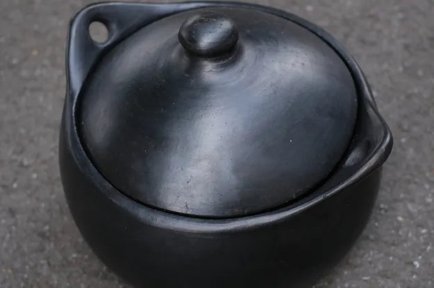 Round Casserole Black Pottery