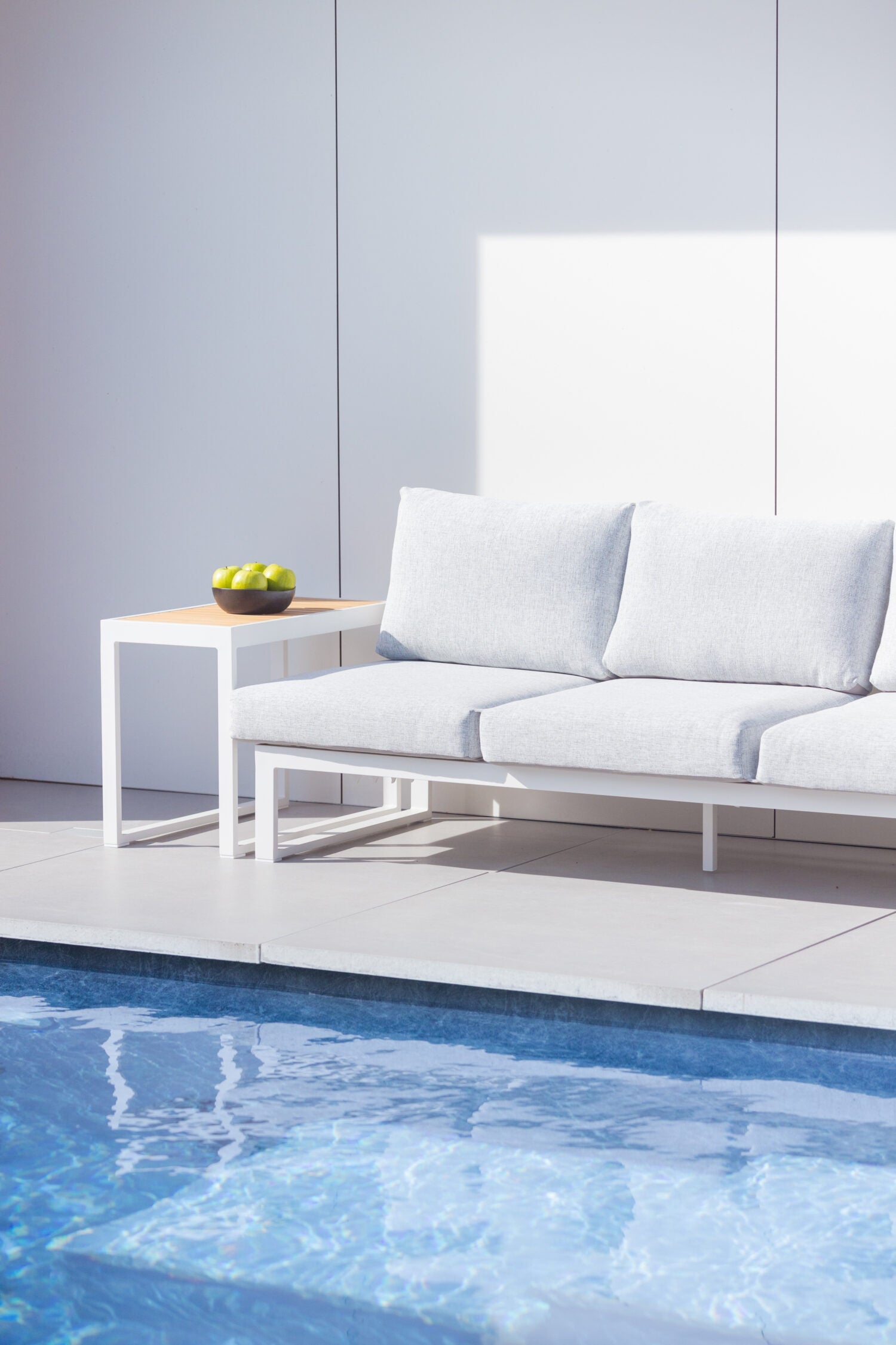 Stay Furniture Teak side table high Stay Furniture