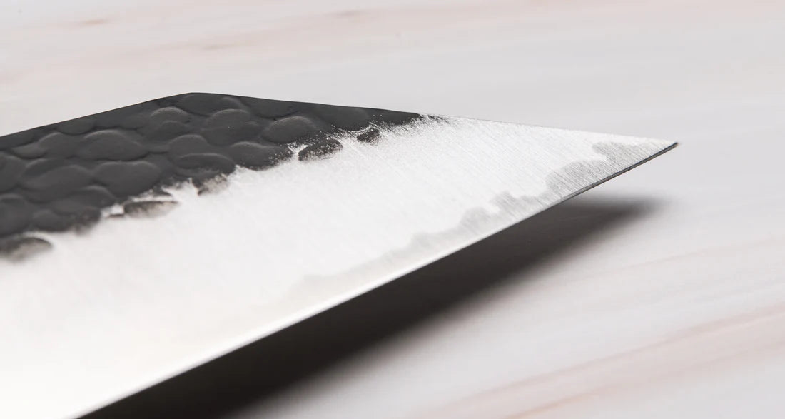 Uitmuntende Japanse Keukenmes - Kouhei-Shinmatsu Bunka Black 200mm Braainest