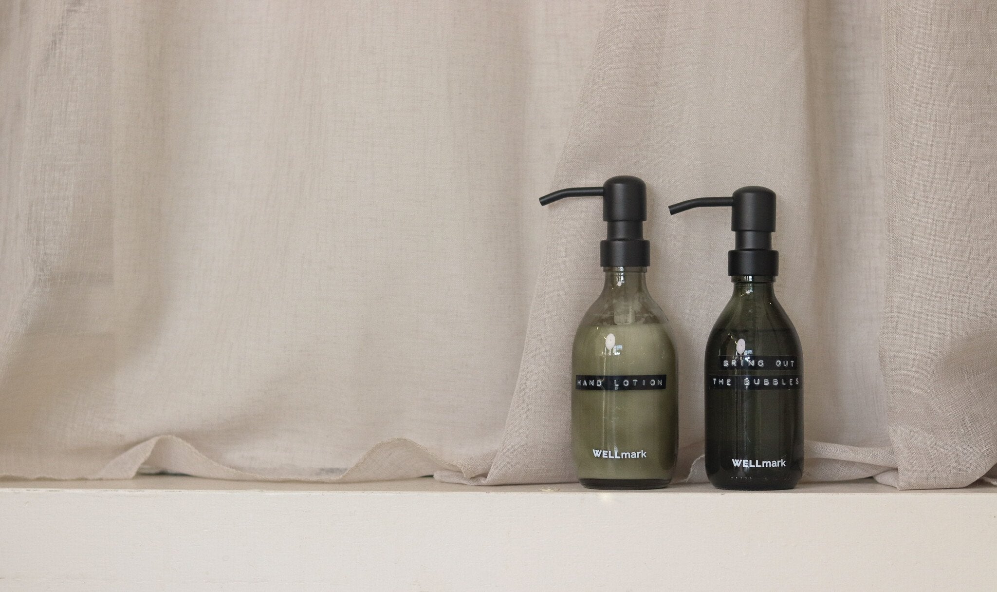 Wellmark Handzeep Black Dark Amber 250ml Wellmark