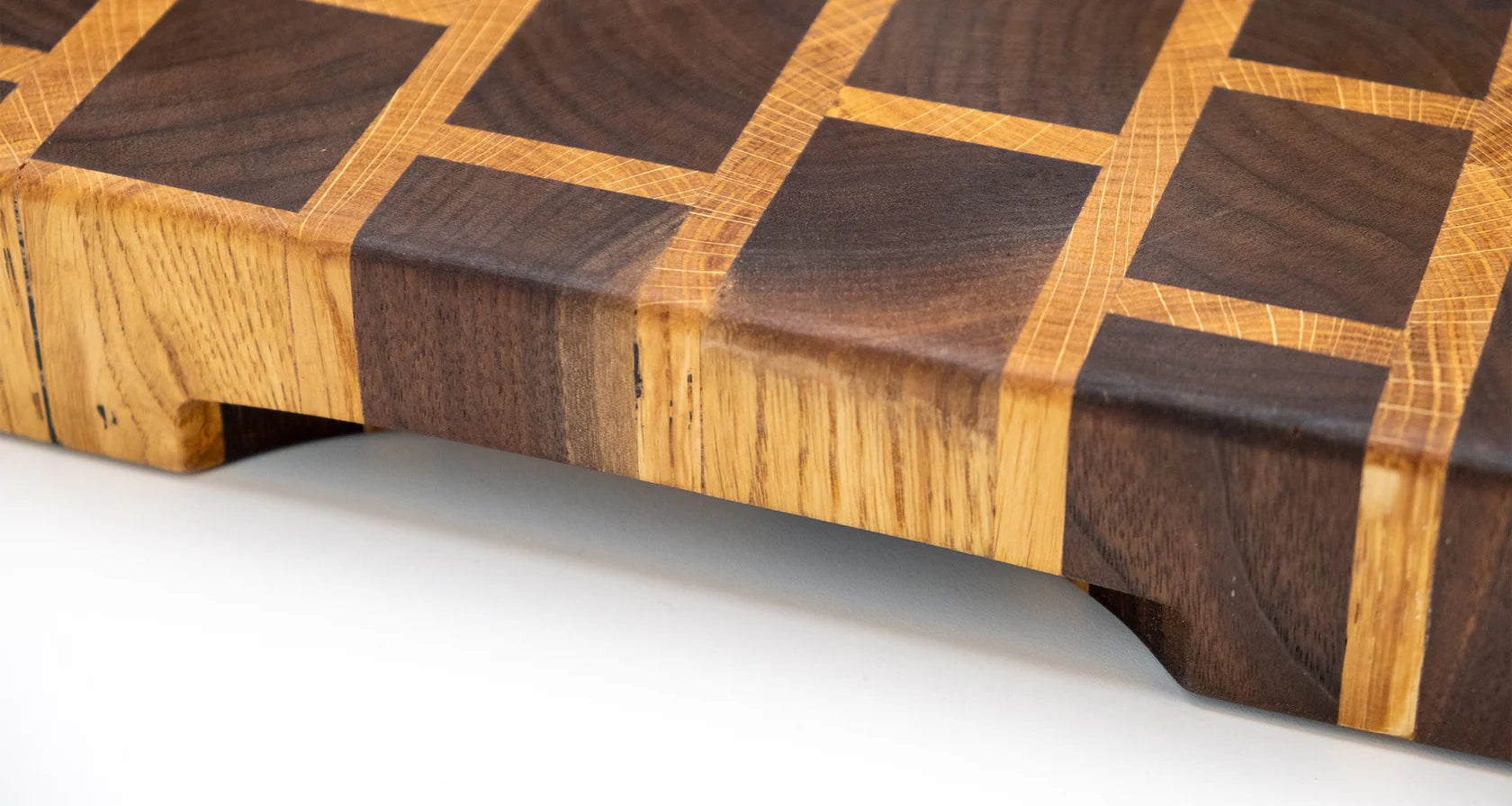 End Grain Snijplank Walnoot & Eikenhout 40x30 cm Braainest