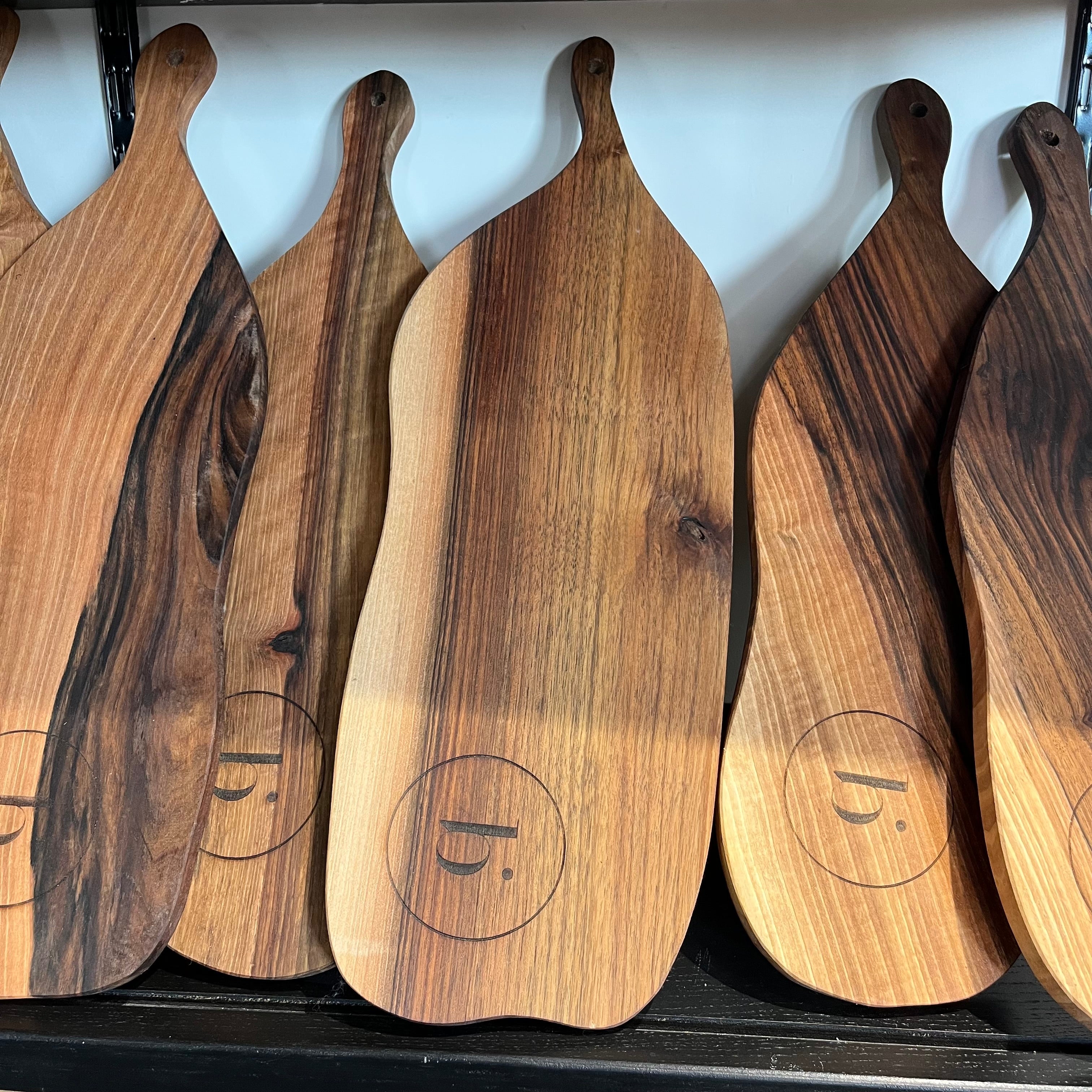 Tapas & serveerplank 15 x 25 - Es hout Braainest
