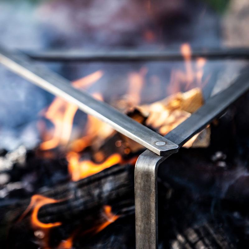 Pannendrager Driehoek – Stabiele Outdoor Kooksteun Petromax