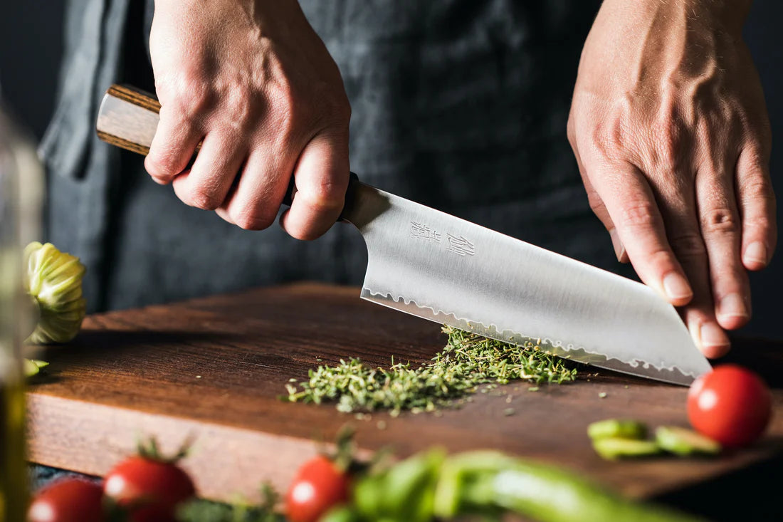 SG2 Bunka mes – Japans keukenmes 165mm van Suncraft Braainest