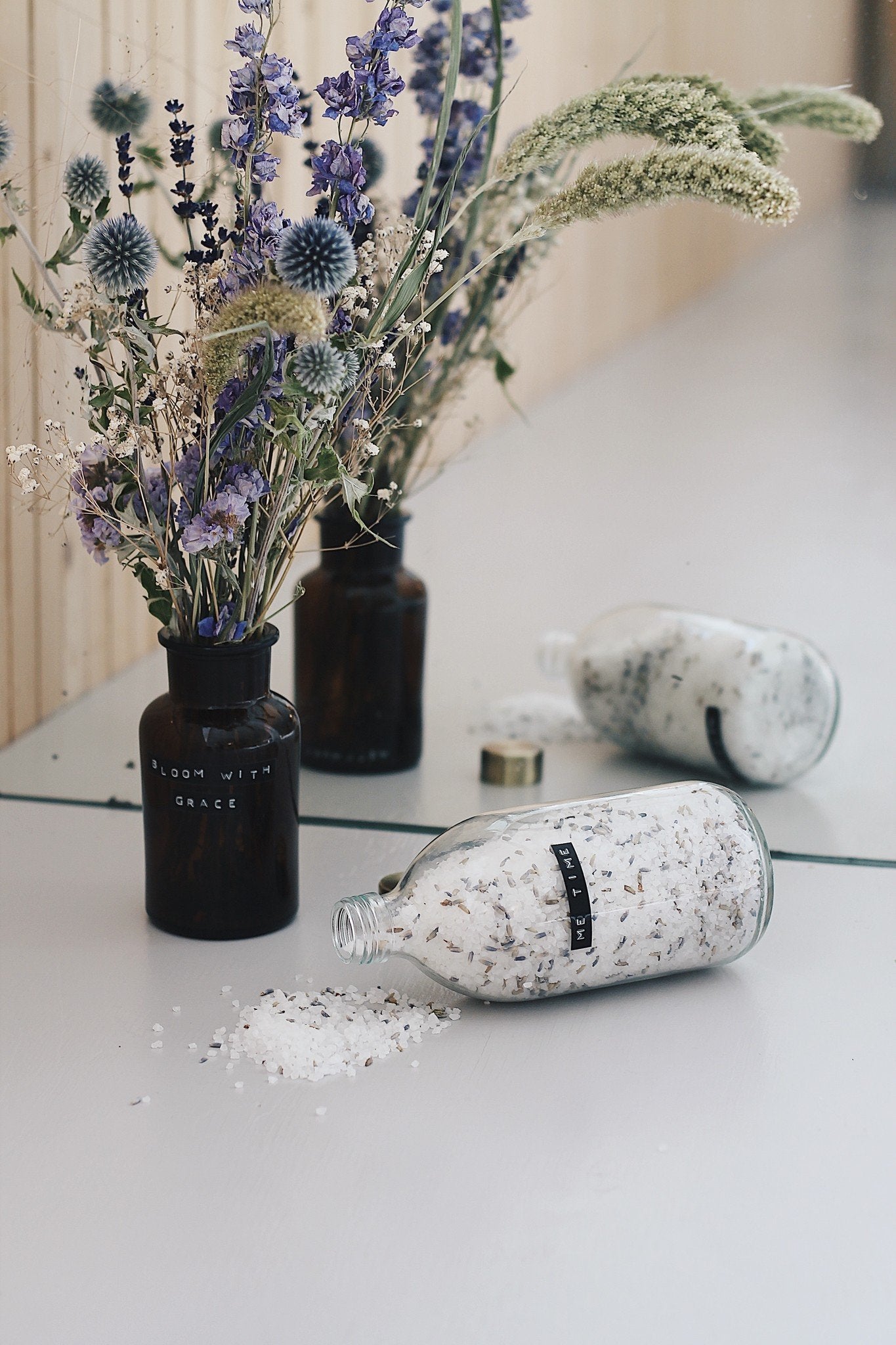 Wellmark Bath Salts Transparant/Brass Lavender Me Time Wellmark